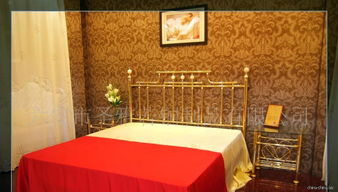 典雅与坚固的结合 探索金属家具——从欧式铜床TQ D007看金属家具的魅力